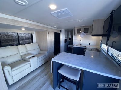 2025 Prime Time RV Avenger - Photo 6