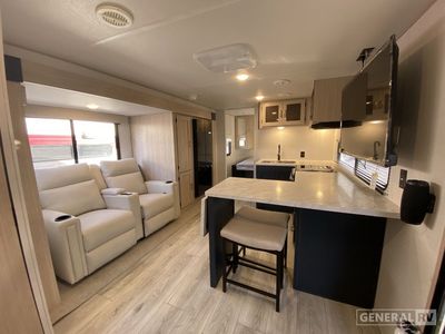 2025 Prime Time RV Avenger - Photo 10