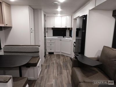 2026 Highland Ridge RV Range Lite - Photo 6