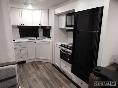 2026 Highland Ridge RV Range Lite - Photo 8