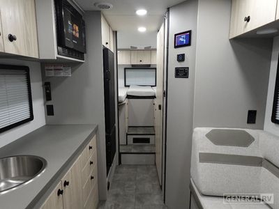2026 Entegra Coach Condor - Photo 5