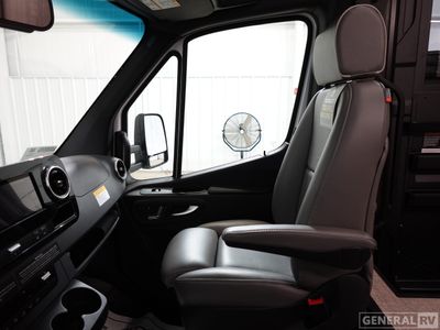 2026 Grand Design Lineage Series M - Photo 11