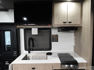 2026 Grand Design Lineage Series M - Photo 7