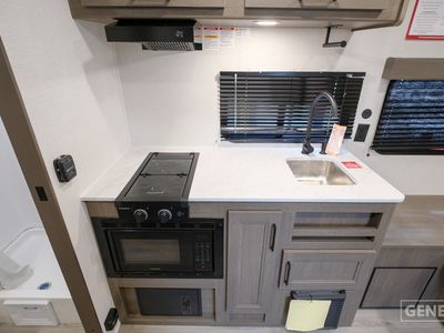2026 Grand Design Transcend One - Photo 7