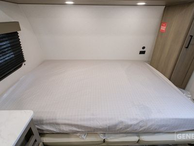 2026 Grand Design Transcend One - Photo 9