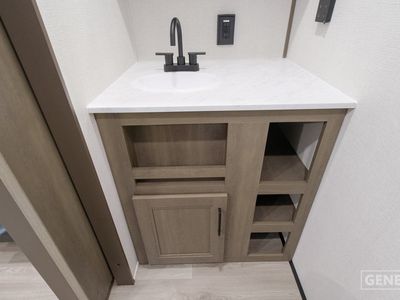 2026 Grand Design Transcend One - Photo 14