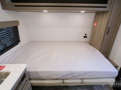 2026 Grand Design Transcend One - Photo 9