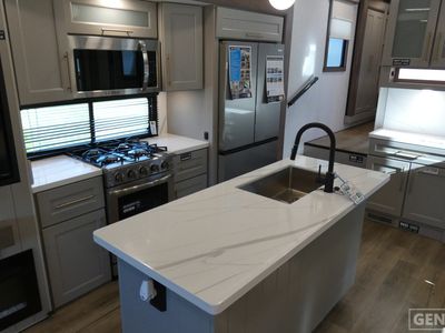 2026 Alliance RV Paradigm - Photo 7