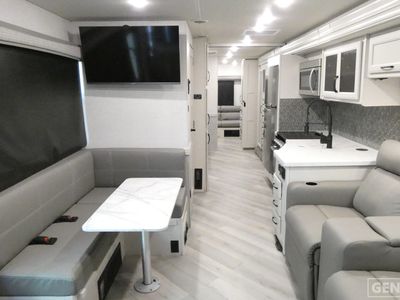 2025 Holiday Rambler Invicta - Photo 5