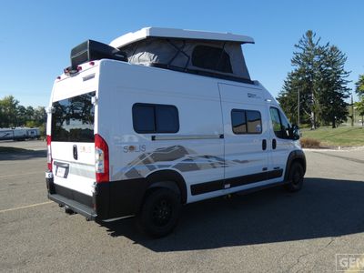 2026 Winnebago Solis - Photo 4
