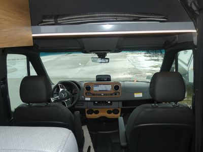 2026 Winnebago Revel - Photo 9