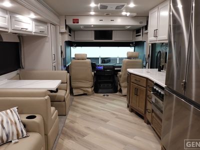 2026 Fleetwood Bounder - Photo 6