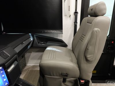 2026 Fleetwood Bounder - Photo 11