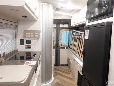 2026 Winnebago TRAVATO - Photo 5