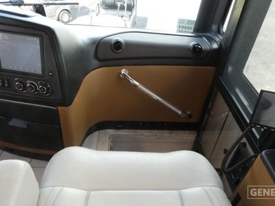 2021 Tiffin Allegro Bus - Photo 11