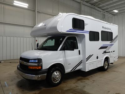 2026 Thor Motor Coach Pasadena SE - Photo 2