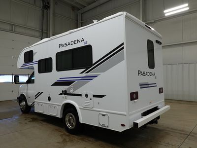 2026 Thor Motor Coach Pasadena SE - Photo 3