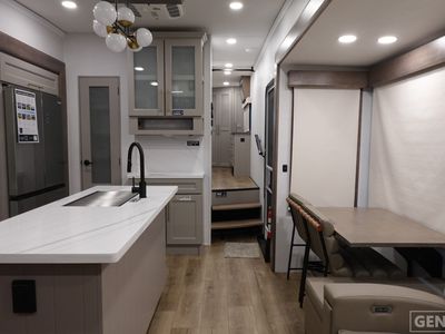 2026 Alliance RV Paradigm - Photo 6