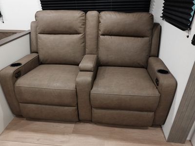 2026 Grand Design Transcend - Photo 14