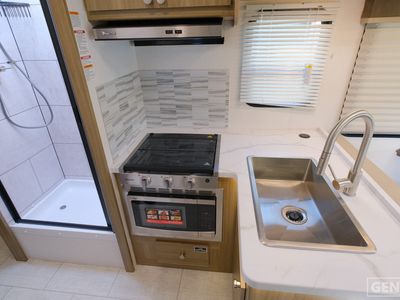 2026 Coachmen Freelander - Photo 7