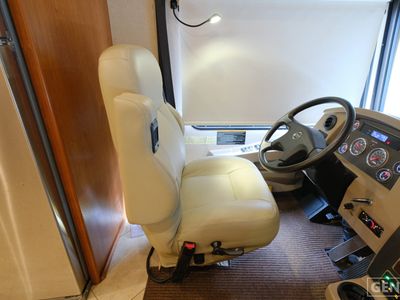 2016 Winnebago Solei - Photo 8