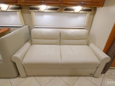 2016 Winnebago Solei - Photo 15