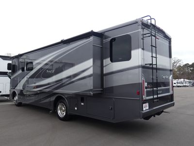 2025 Winnebago Sunstar - Photo 3