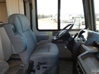 2025 Winnebago Adventurer - Photo 8
