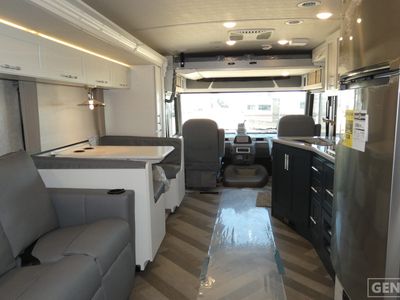 2025 Winnebago Adventurer - Photo 6