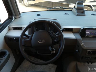 2025 Winnebago Sunstar - Photo 9