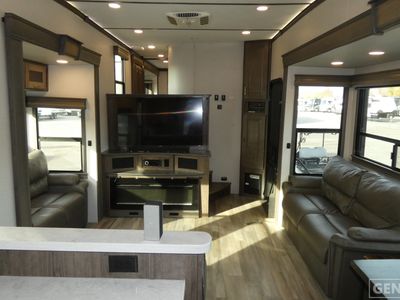2021 Alliance RV Paradigm - Photo 6