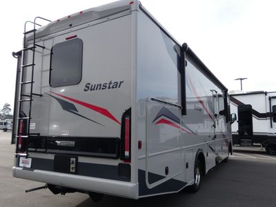 2025 Winnebago Sunstar - Photo 4