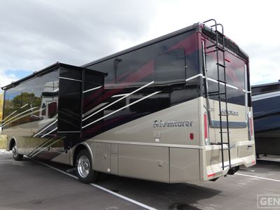 2025 Winnebago Adventurer - Photo 3