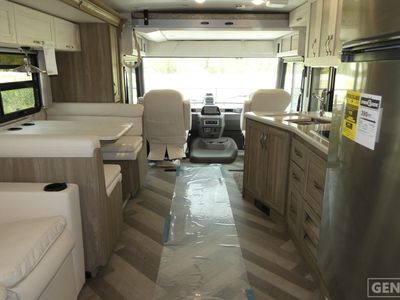 2025 Winnebago Adventurer - Photo 6