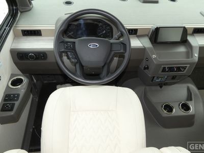 2025 Winnebago Adventurer - Photo 9