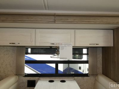 2025 Winnebago Adventurer - Photo 14