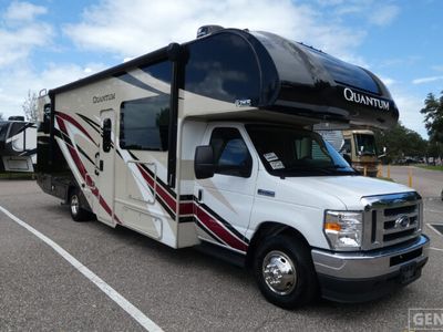 2021 THOR JM31 — front three-quarter view
