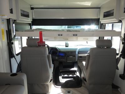 2026 Holiday Rambler Invicta - Photo 14