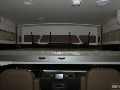 2026 Winnebago Adventurer - Photo 13