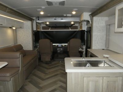 2026 Winnebago Adventurer - Photo 6