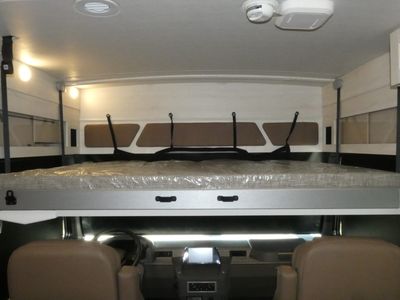 2026 Winnebago Adventurer - Photo 13