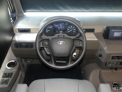 2025 Winnebago Adventurer - Photo 9