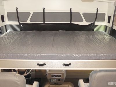 2025 Winnebago Adventurer - Photo 14