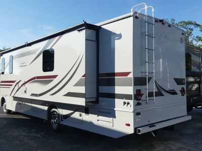 2024 Holiday Rambler Admiral - Photo 4