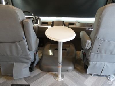 2026 Winnebago Adventurer - Photo 12
