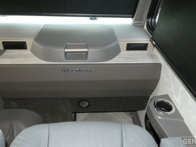 2026 Winnebago Adventurer - Photo 13