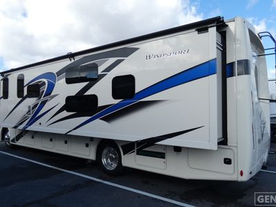 2023 Thor Motor Coach Windsport - Photo 2
