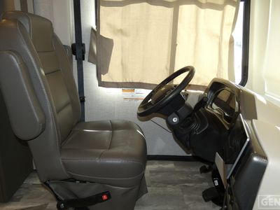 2023 Thor Motor Coach Windsport - Photo 11
