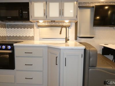 2023 Thor Motor Coach Windsport - Photo 7