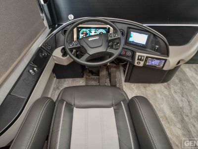 2023 Fleetwood Pace Arrow - Photo 10